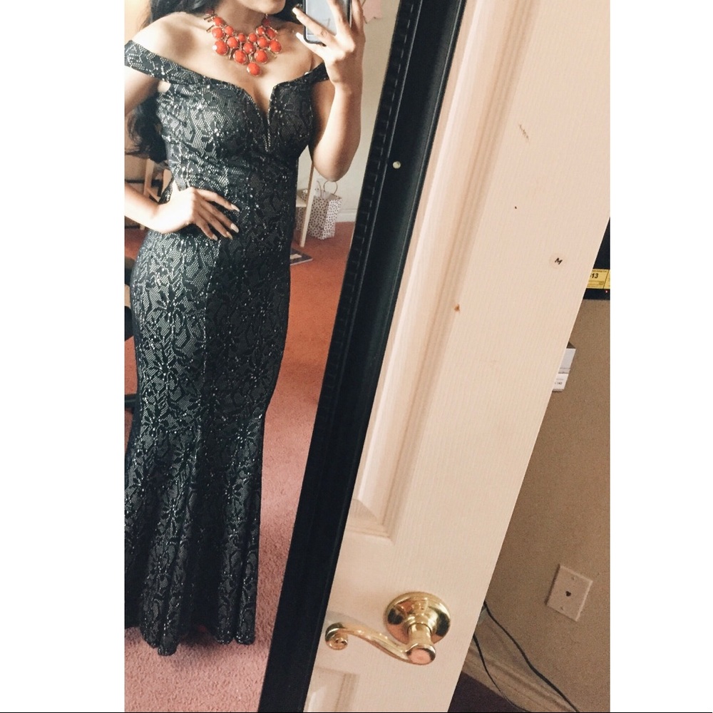 Off Shoulder Maxi Dress
